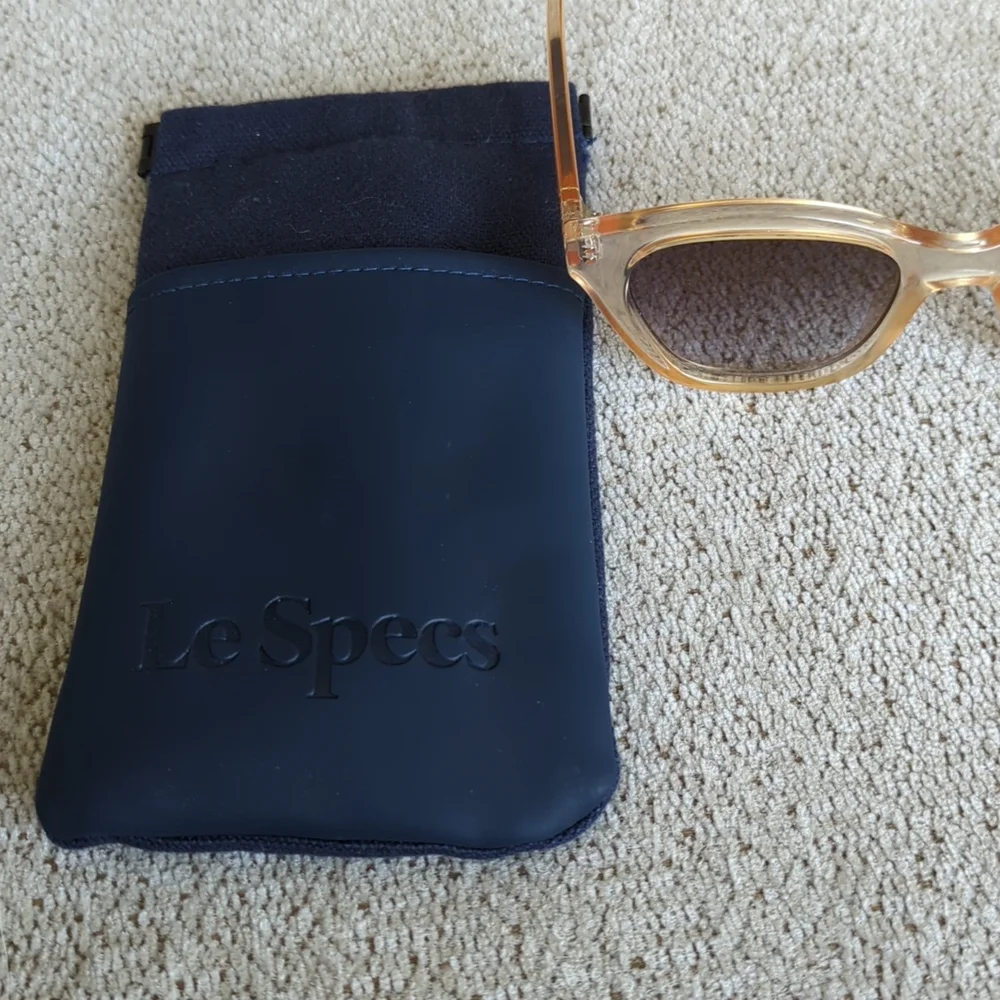 Le Specs Sunglasses - Picture 3 of 3